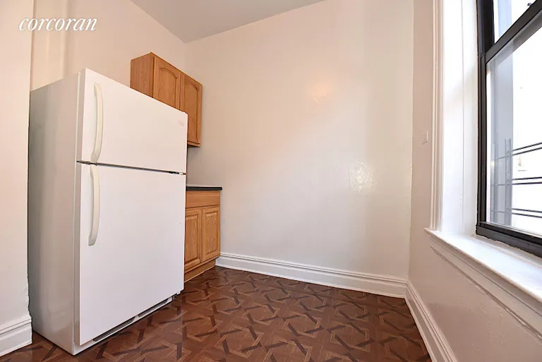New York City Real Estate | View 25-20 42nd Street, 5D | room 7 | View 8