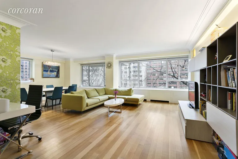 New York City Real Estate | View 200 East 66th Street, C6-04 | 2 Beds, 2 Baths | View 1