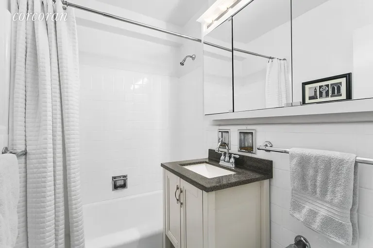 New York City Real Estate | View 30 East 9th Street, 5G | Hall Bathroom | View 5