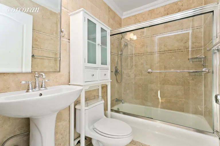 New York City Real Estate | View 301 East 79th Street, 25L | Renovated Bathroom | View 6