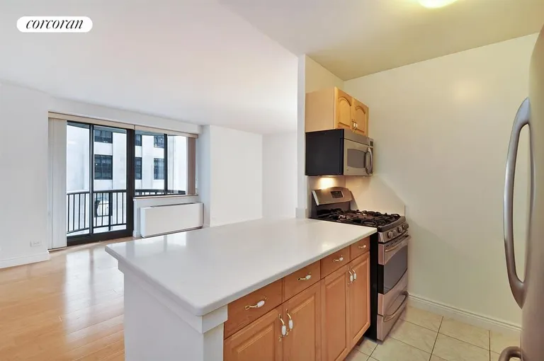 New York City Real Estate | View 45 East 25th Street, 10B | Open kitchen and dining area | View 4
