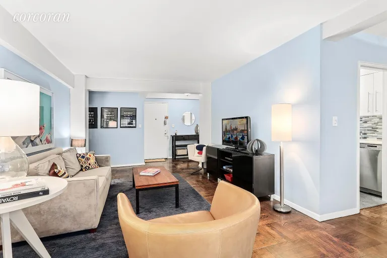 New York City Real Estate | View 150 East 56th Street, 7A | room 1 | View 2