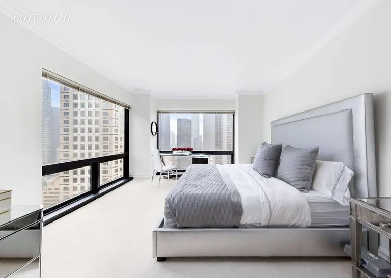 New York City Real Estate | View 721 Fifth Avenue, 31H | room 5 | View 6