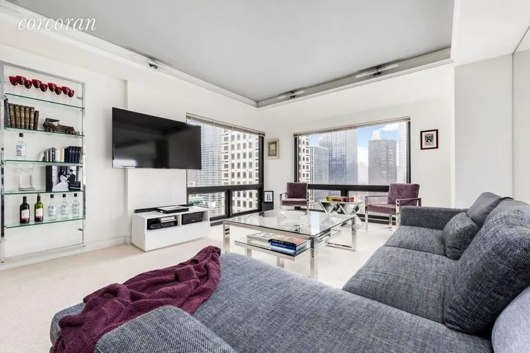 New York City Real Estate | View 721 Fifth Avenue, 31H | room 1 | View 2