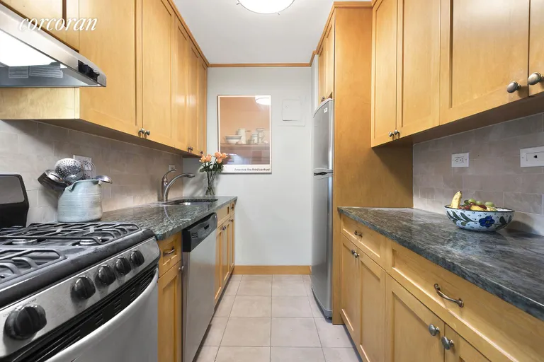 New York City Real Estate | View 10 West 15th Street, 215 | room 2 | View 3
