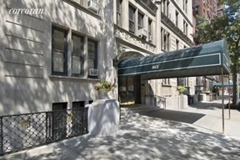 New York City Real Estate | View 465 West End Avenue, 2A | 4 Beds, 2 Baths | View 1