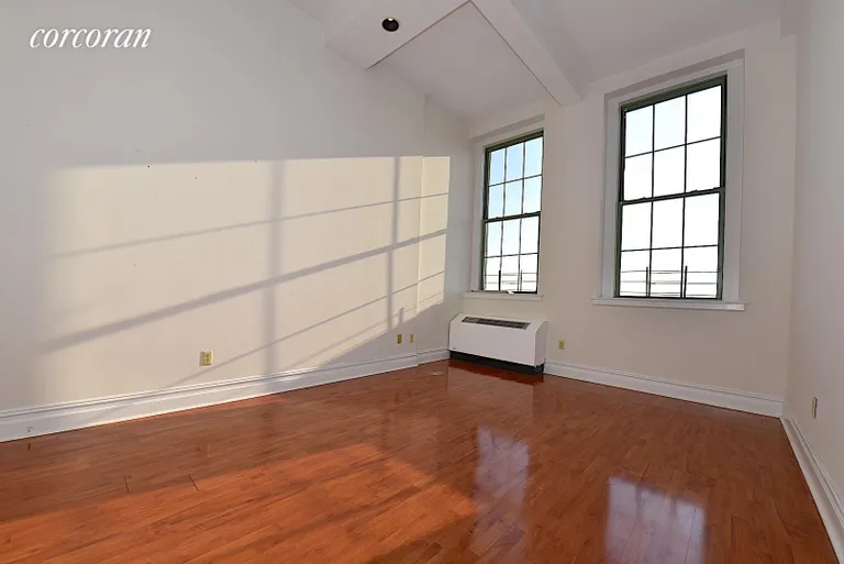 New York City Real Estate | View 45-02 Ditmars Boulevard, 524 | room 5 | View 6