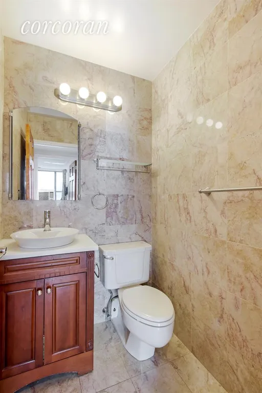 New York City Real Estate | View 301 West 110th Street, 15H | 2nd Bathroom | View 5