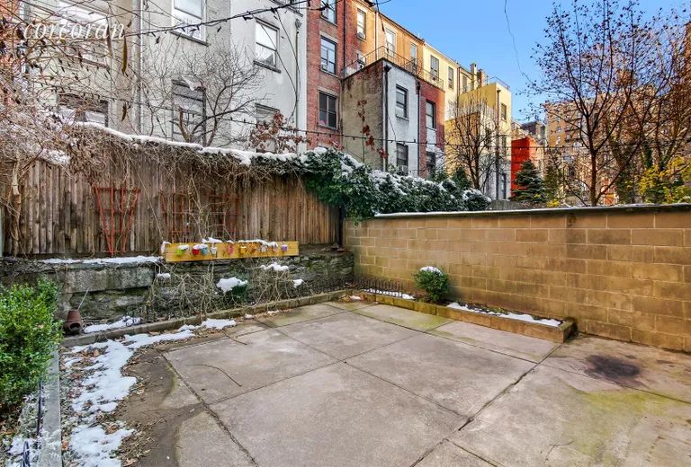 New York City Real Estate | View 345 West 87th Street, BR | 2 Beds, 1 Bath | View 1