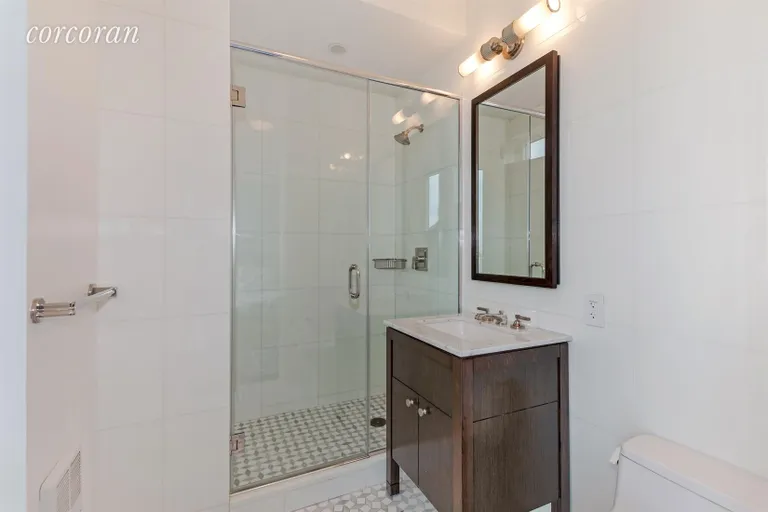 New York City Real Estate | View 80 Riverside Boulevard, 22A | Bathroom | View 8