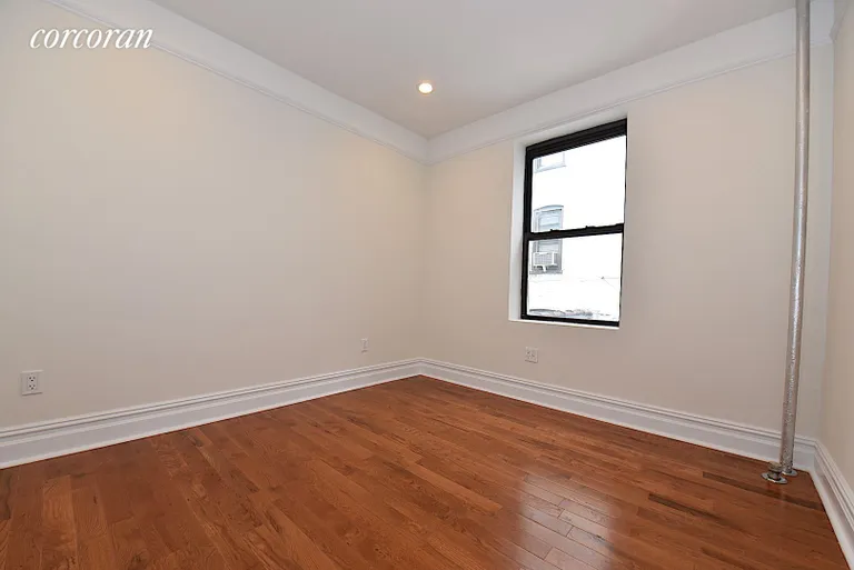 New York City Real Estate | View 32-20 34th Avenue, 5A | room 4 | View 5