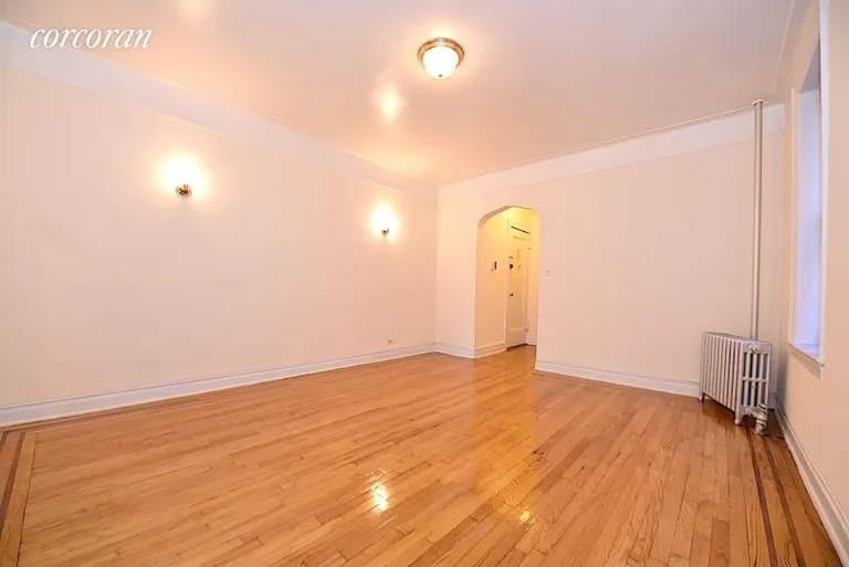 New York City Real Estate | View 25-20 42nd Street, 5B | room 1 | View 2