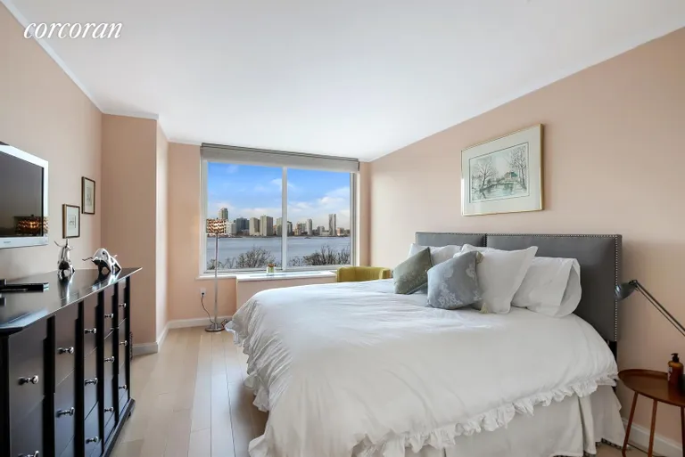 New York City Real Estate | View 212 Warren Street, 5G | 2nd Bedroom with Direct River Views | View 6