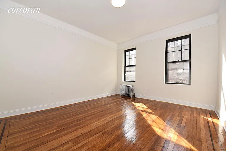 New York City Real Estate | View 25-41 30th Road, 3H | 2 Beds, 1 Bath | View 1