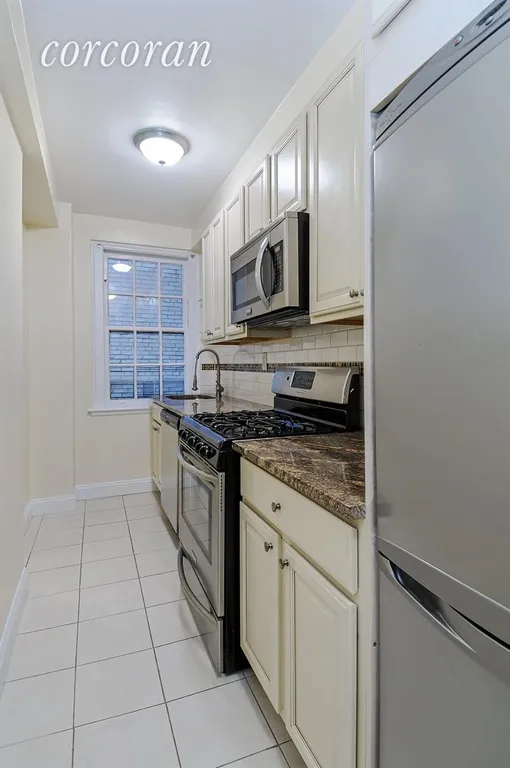 New York City Real Estate | View 314 East 41st Street, 404B | Kitchen | View 2