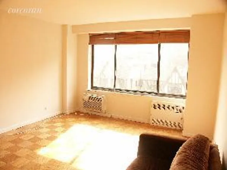 New York City Real Estate | View 372 Central Park West, 9V | 2 Beds, 1 Bath | View 1