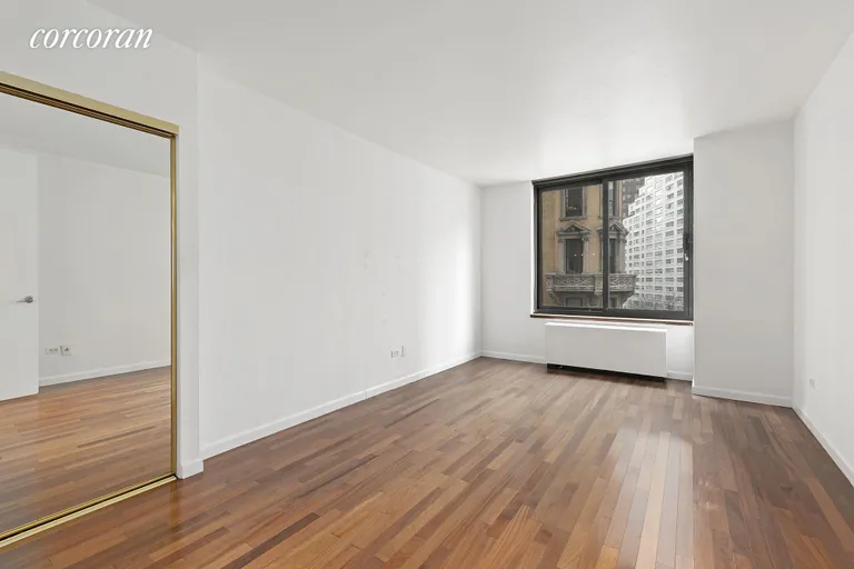 New York City Real Estate | View 155 West 70th Street, #5D | room 3 | View 4