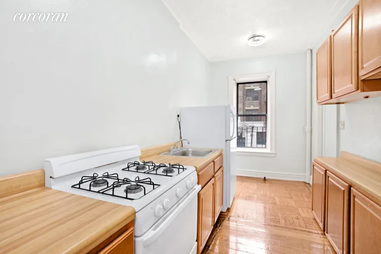 New York City Real Estate | View 277 Eastern Parkway, 1K | room 5 | View 6