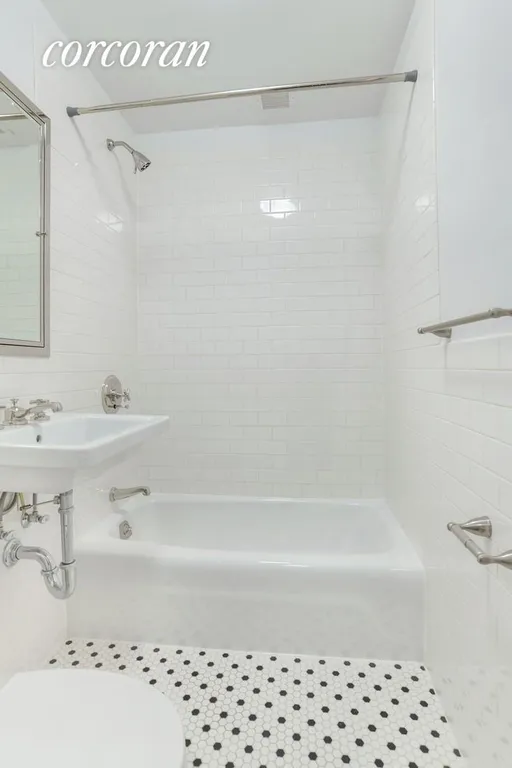 New York City Real Estate | View 443 Hicks Street, 4F | room 4 | View 5