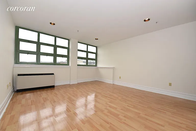 New York City Real Estate | View 19-19 24th Avenue, R303 | room 5 | View 6