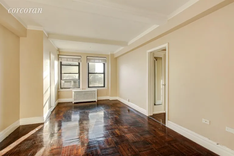 New York City Real Estate | View 235 West End Avenue, 16A | Living Room | View 10