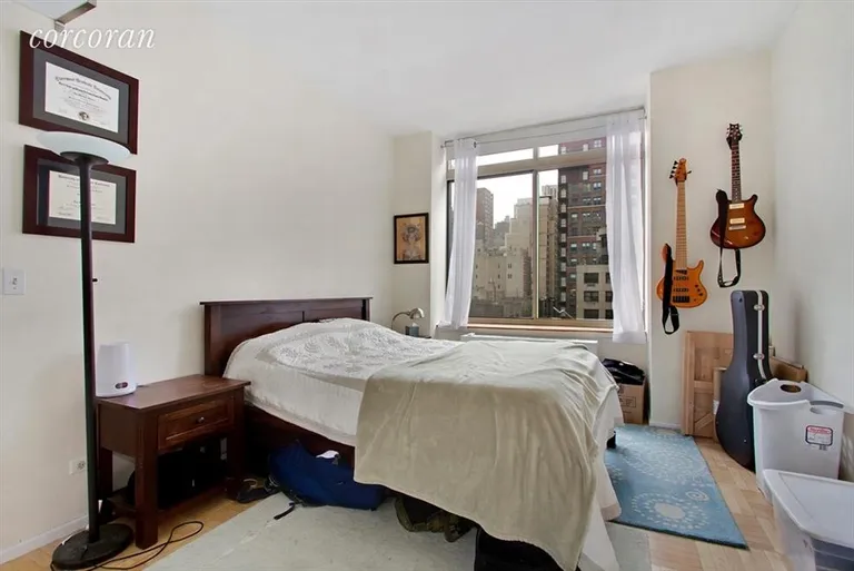 New York City Real Estate | View 236 East 47th Street, 9B | room 3 | View 4
