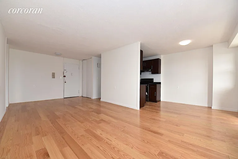 New York City Real Estate | View 47-50 59th Street, 7F | room 3 | View 4