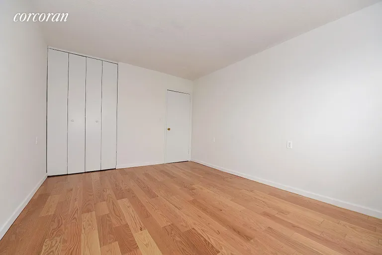 New York City Real Estate | View 47-50 59th Street, 7F | room 7 | View 8