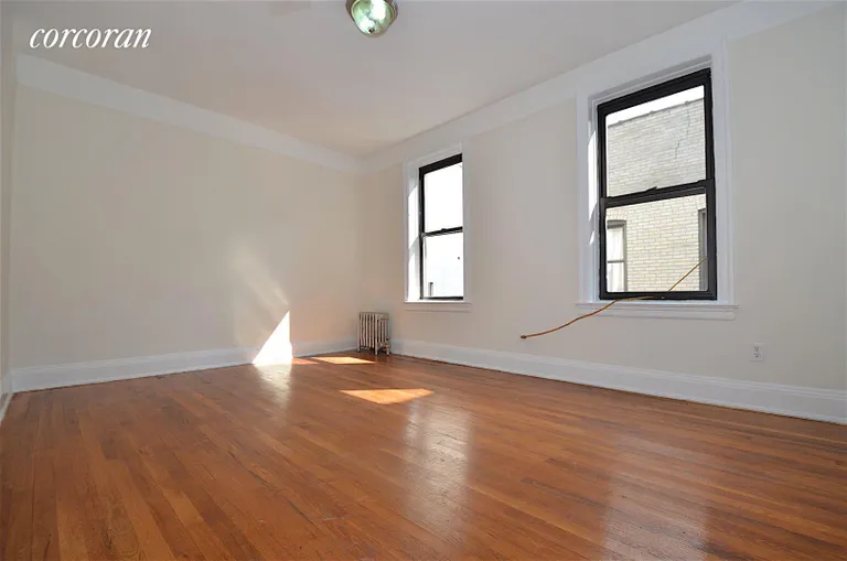 New York City Real Estate | View 31-70 34th Street, 4G | room 4 | View 5