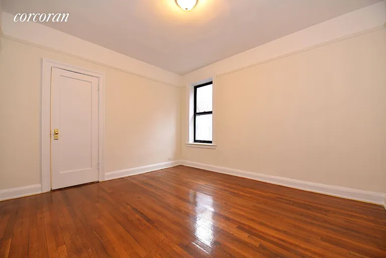 New York City Real Estate | View 25-41 30th Road, 3J | room 3 | View 4