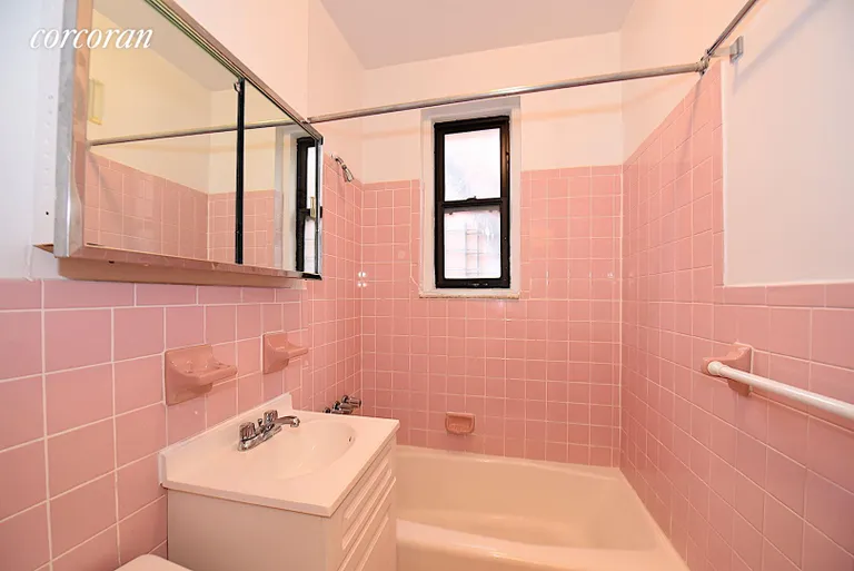 New York City Real Estate | View 25-41 30th Road, 3J | room 6 | View 7