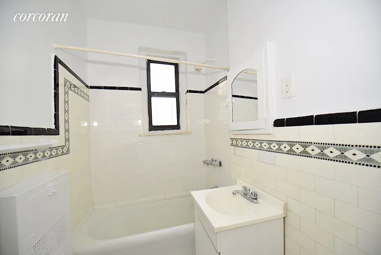 New York City Real Estate | View 25-41 30th Road, 4D | room 9 | View 10