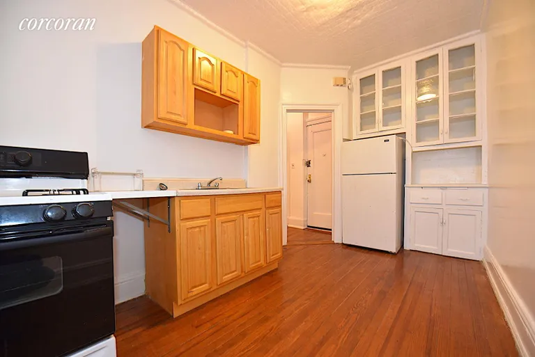 New York City Real Estate | View 22-05 37th Street, 3I | room 7 | View 8