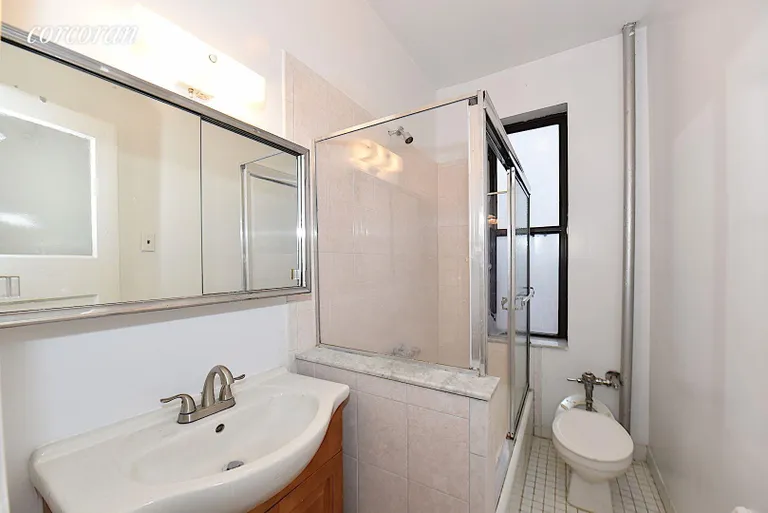 New York City Real Estate | View 22-05 37th Street, 3I | room 8 | View 9