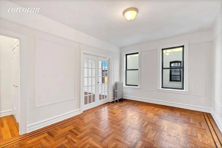 New York City Real Estate | View 31-50 33rd Street, 7D | room 1 | View 2