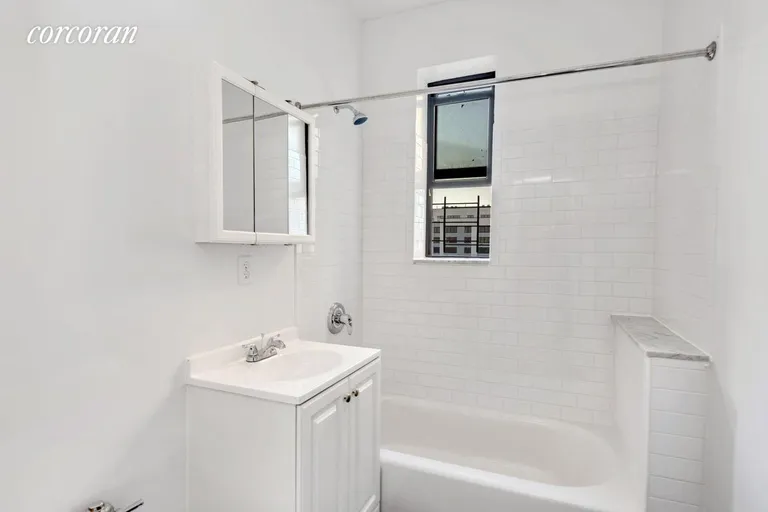 New York City Real Estate | View 31-50 33rd Street, 5D | room 4 | View 5