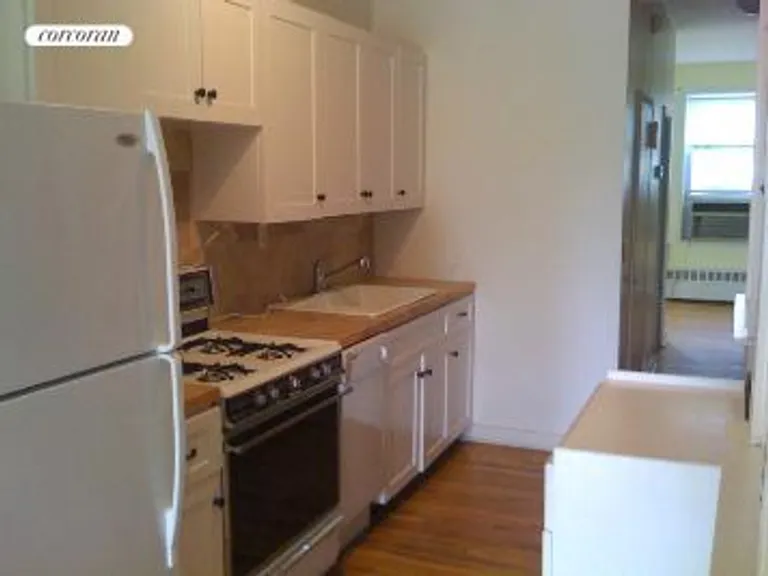 New York City Real Estate | View 483 Court Street, 3R | room 1 | View 2