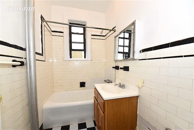 New York City Real Estate | View 26-80 30th Street, 3G | room 7 | View 8