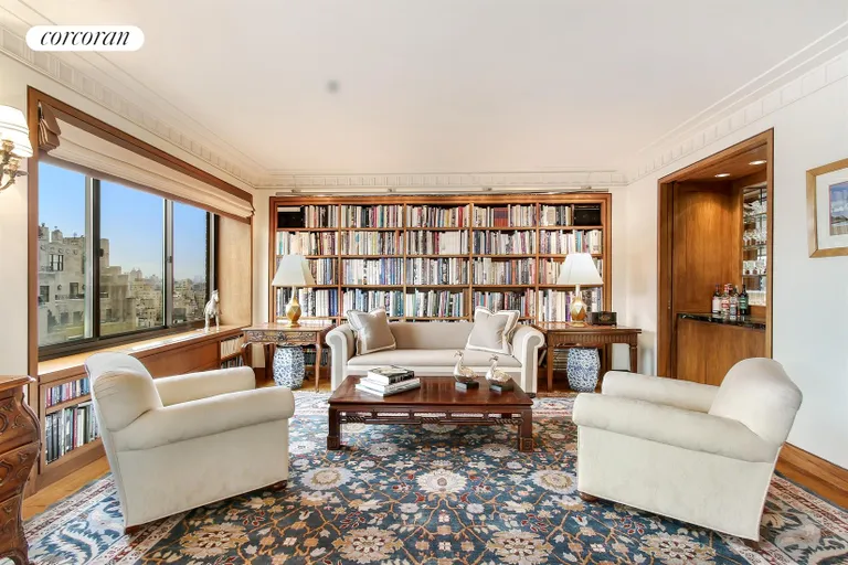 New York City Real Estate | View 733 Park Avenue, 22 FL | Great Room | View 3