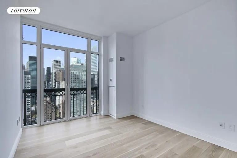 New York City Real Estate | View 400 East 51st Street, 27B | room 12 | View 13