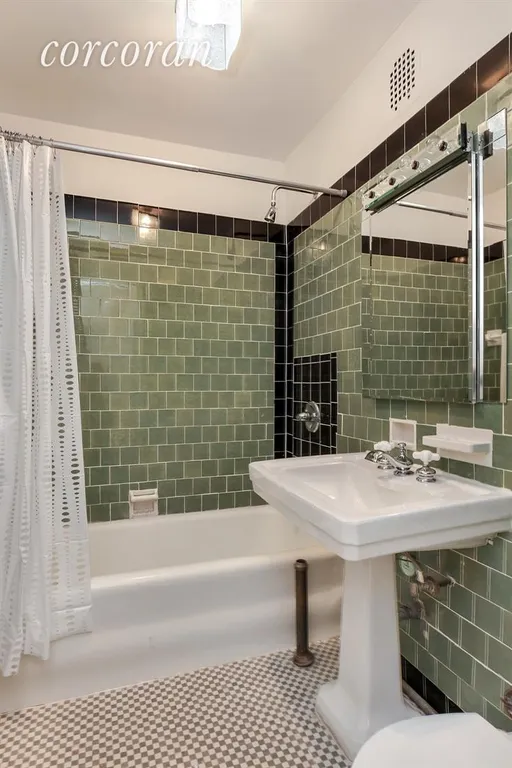 New York City Real Estate | View 23 West 73rd Street, 502A | Master Bathroom | View 6
