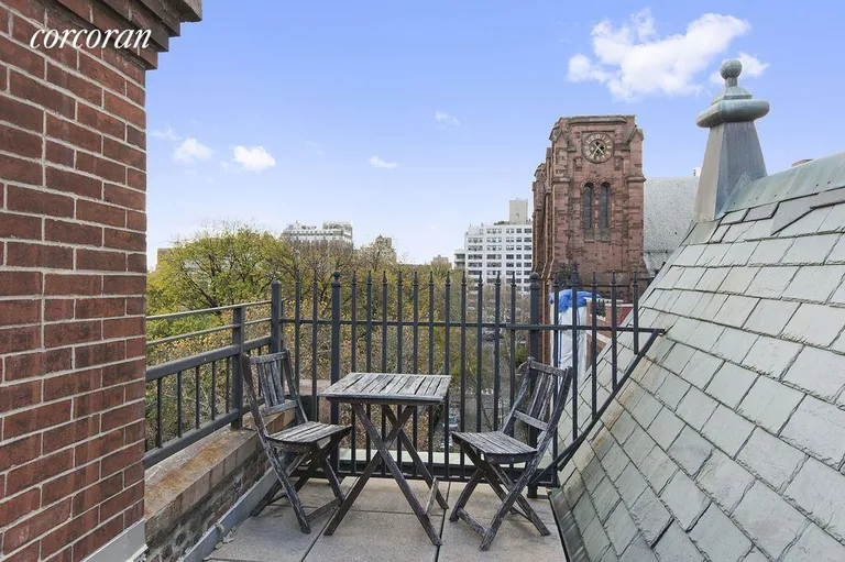 New York City Real Estate | View 233 East 17th Street, PH3 | room 1 | View 2