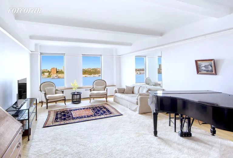 New York City Real Estate | View 340 Riverside Drive, 11A | Living Room | View 2