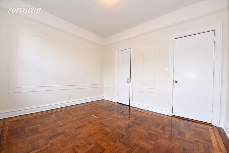 New York City Real Estate | View 34-20 32nd Street, 2D | room 7 | View 8