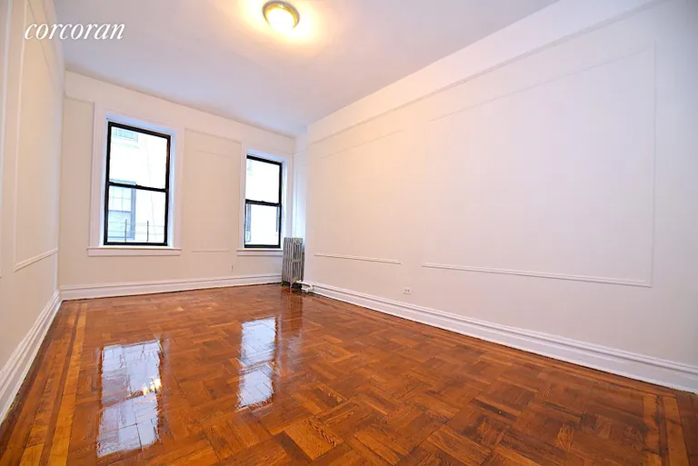 New York City Real Estate | View 34-20 32nd Street, 2D | room 4 | View 5