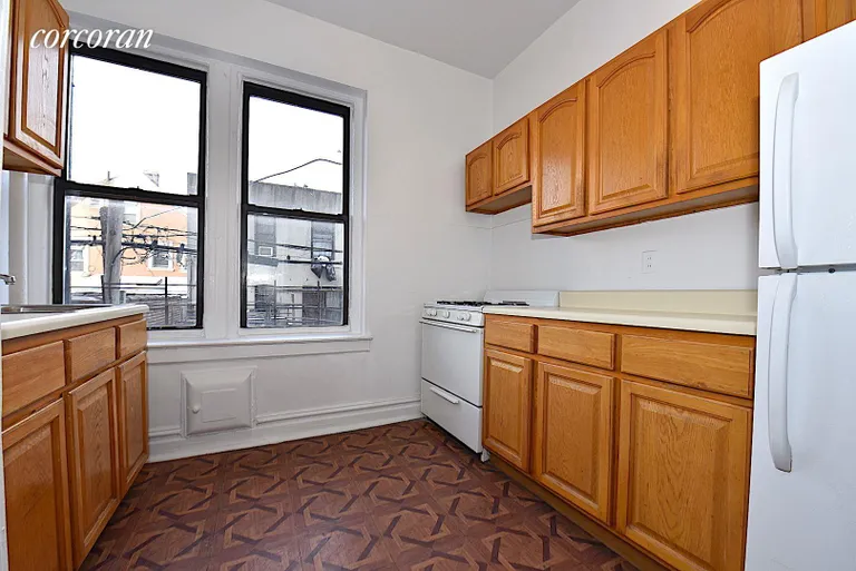 New York City Real Estate | View 34-20 32nd Street, 2D | room 11 | View 12