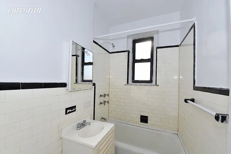 New York City Real Estate | View 30-56 30th Street, 6G | room 8 | View 9