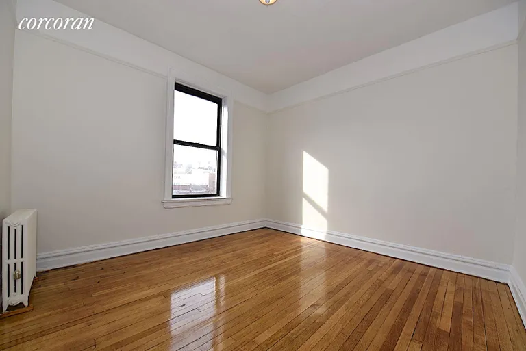 New York City Real Estate | View 23-30 31st Road, 4D | room 5 | View 6