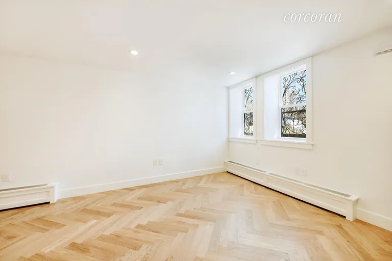 New York City Real Estate | View 25 Monroe Place, 1F | room 9 | View 10