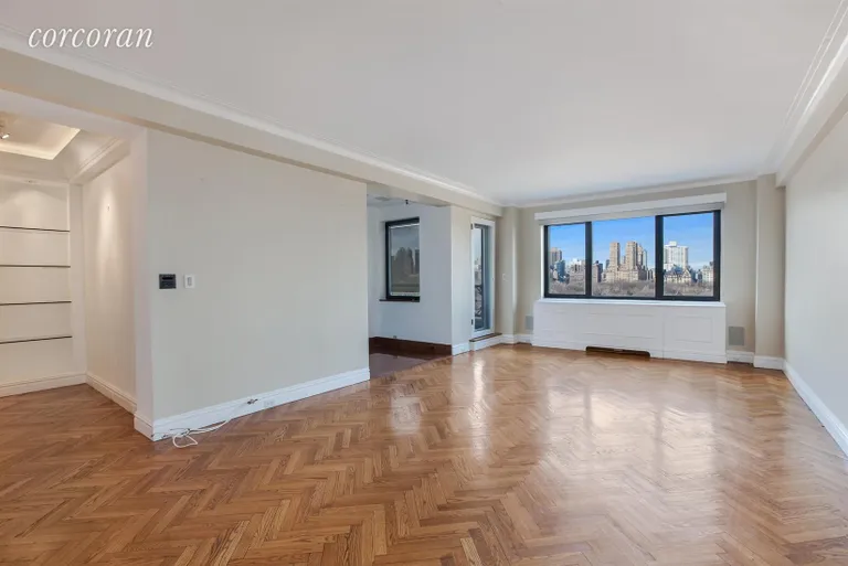 New York City Real Estate | View 923 Fifth Avenue, 14B | 1 Bed, 2 Baths | View 1